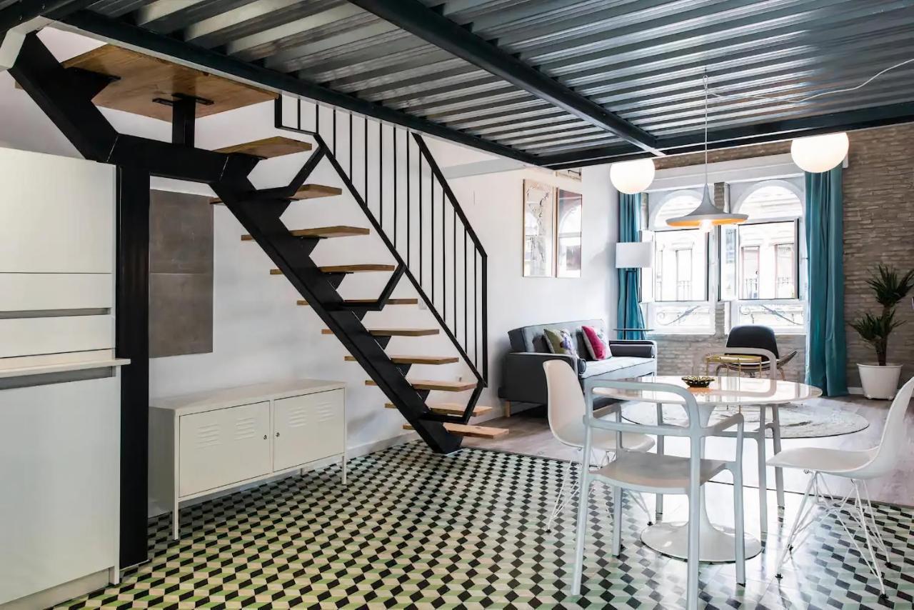 Pop Art Feria Luminoso Duplex Con Terraza Privada Apartment Seville Exterior photo